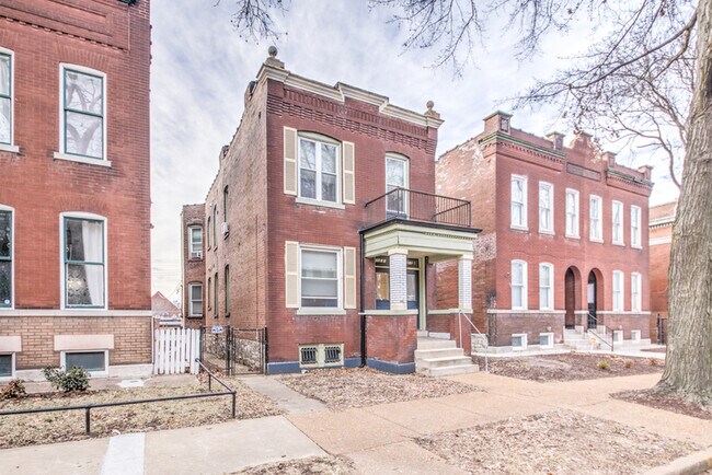Building Photo - 2211 Indiana Ave