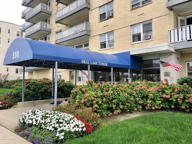 Foto del edificio - 510 Deal Lake Dr