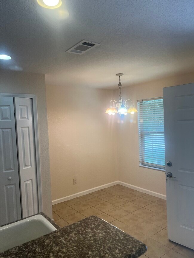 Foto del edificio - Beautiful 3/2 Duplex in Bay St. Louis MS