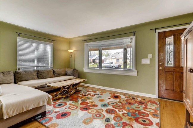 Building Photo - 1336 Holly St