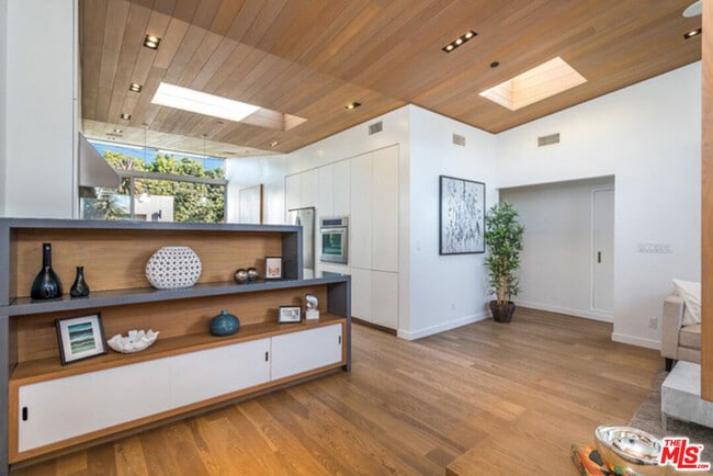 Foto del edificio - 4014 Colonial Ave