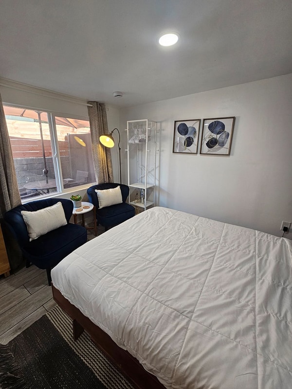 Building Photo - 6339 Jeff St