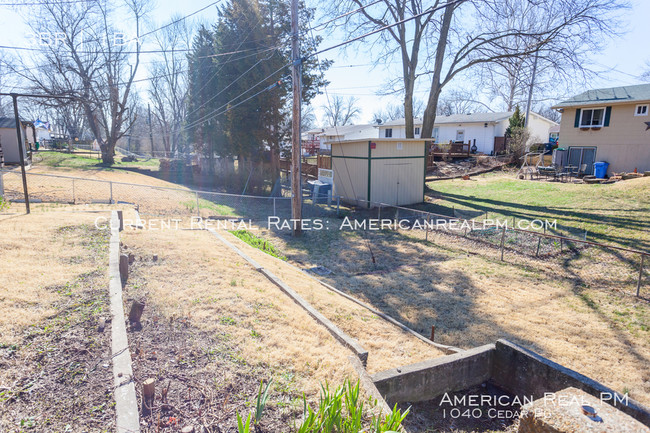 Building Photo - 1040 Cedar Pl, Florissant, MO 63031