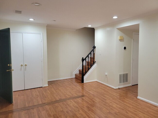 Foto del edificio - 15808 Haynes Rd