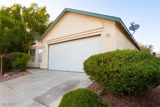 Building Photo - 8108 Bay Springs Dr