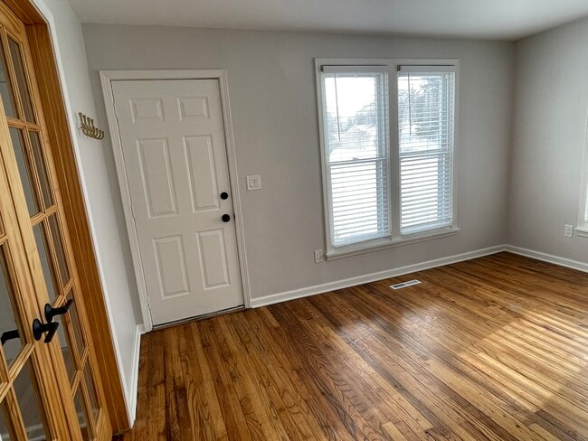 Building Photo - 2450 Gerald Ave