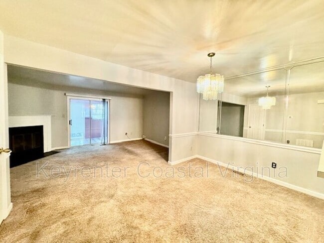 Building Photo - 5 Melborne Pl