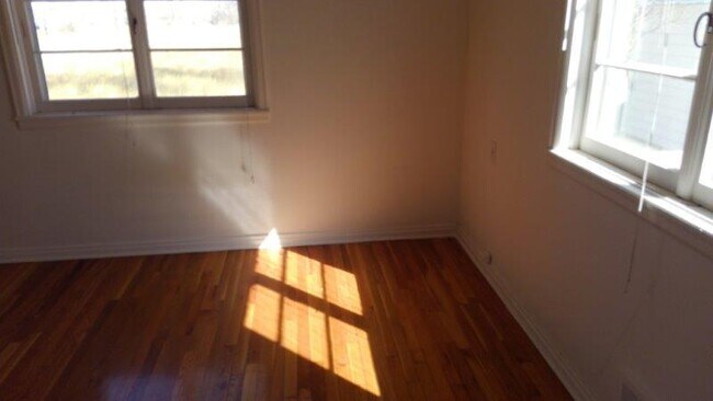 Foto del edificio - 4204 Charles St