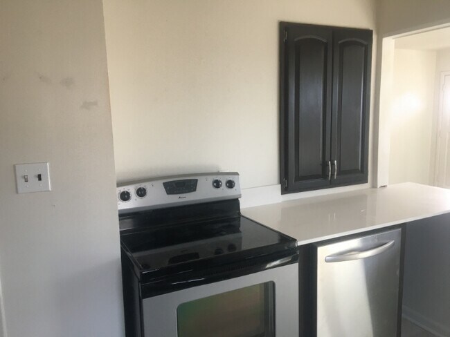 Photo - 481 W 70th Pl House