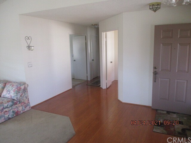 Building Photo - 26274 Sunnywood St