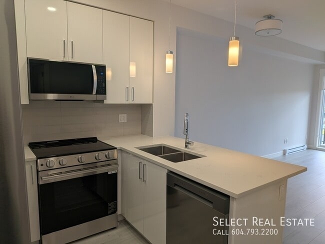 Photo du bâtiment - 33886 Pine St