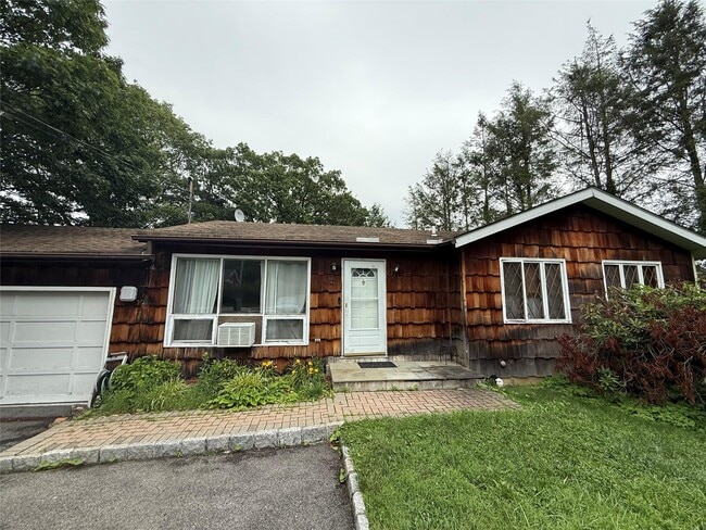 Building Photo - 33 Mi-Anna Dr