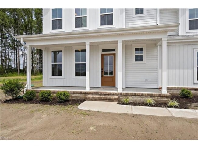 Foto del edificio - 5 Bedroom 3 Bathroom for rent