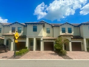 Building Photo - 1224 Royal St. George Blvd
