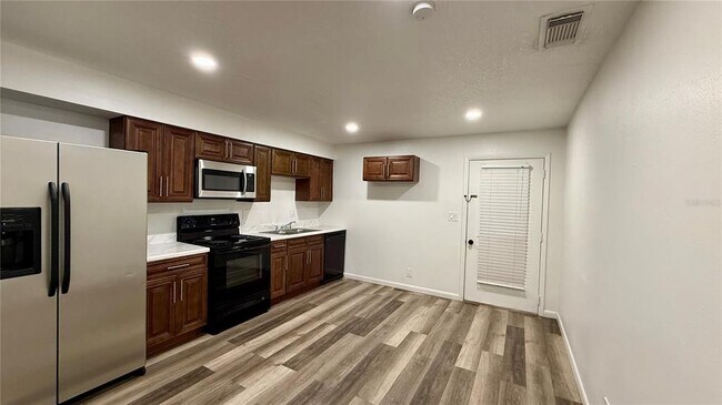 Foto del edificio - 911 W Orange St