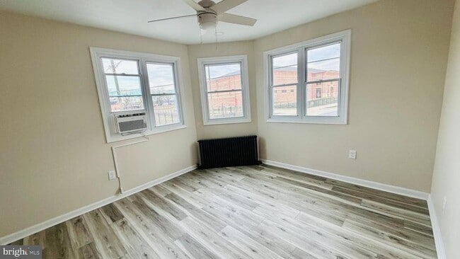 Foto del edificio - 515 Broadway St