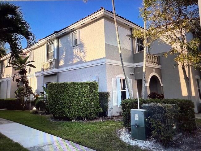 Foto del edificio - 4932 SW 140th Terrace