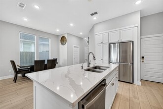 Building Photo - 151 Nightshade St