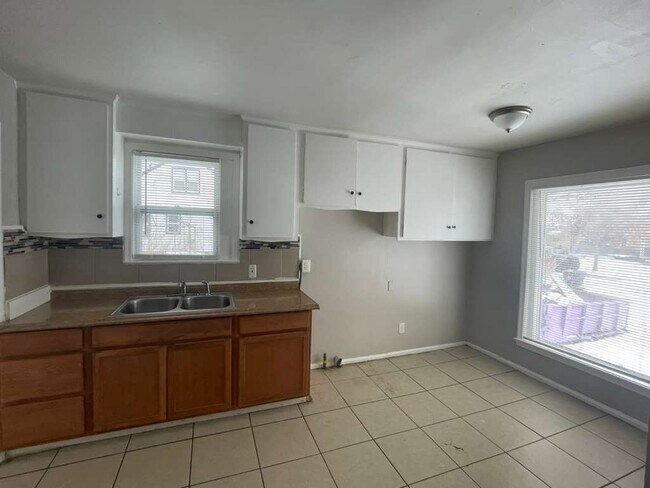 Foto del edificio - 9091 Westwood St