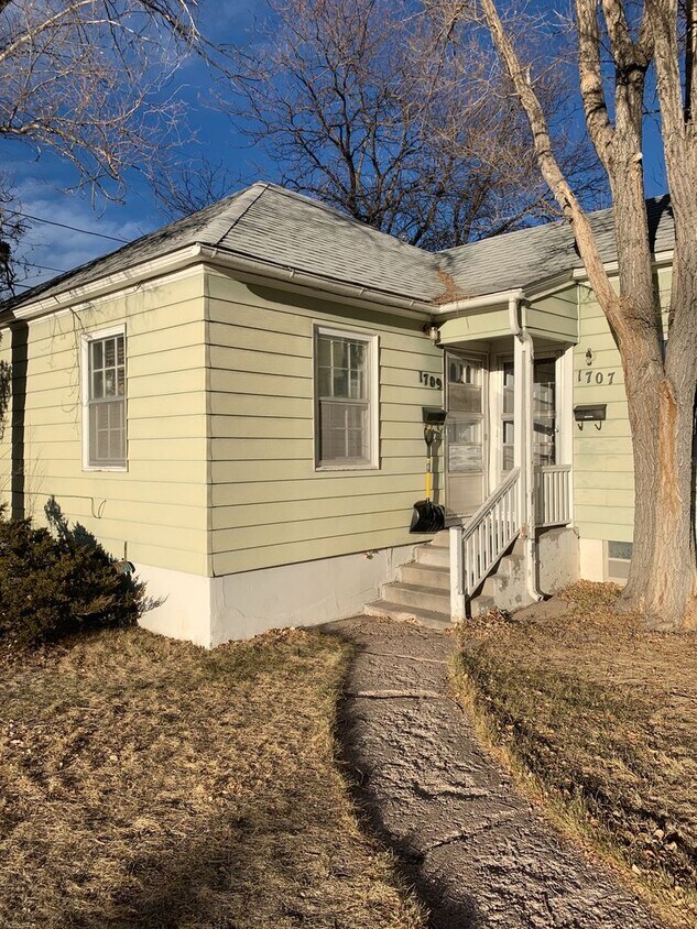 Primary Photo - 2 BEDROOM, 1 BATHROOM APARTMENT NEAR ALTA ...
