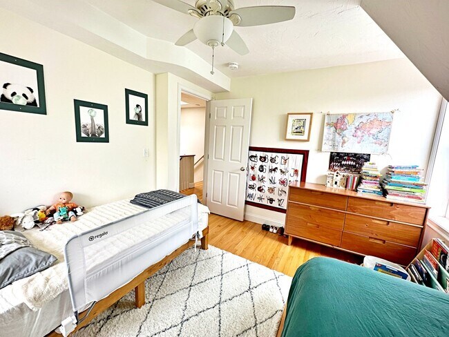 Foto del edificio - 239 Webster St