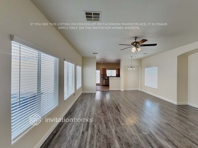 Building Photo - 1616 Little Crow Ave