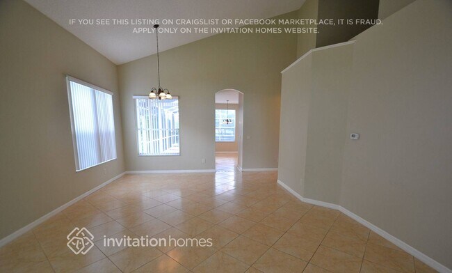Building Photo - 901 Rosinia Ct