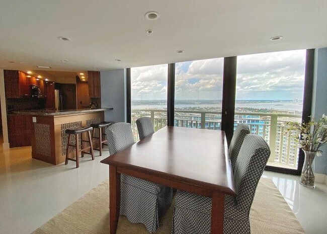 Foto del edificio - 3000 N Ocean Dr