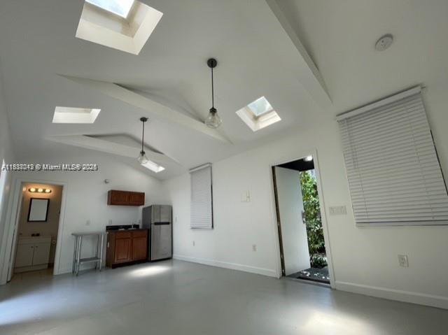 Foto principal - 118 NW 24th St
