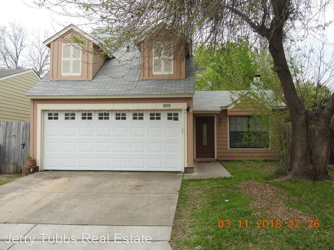 Foto principal - 3 br, 2.5 bath House - 10018 Birch Field