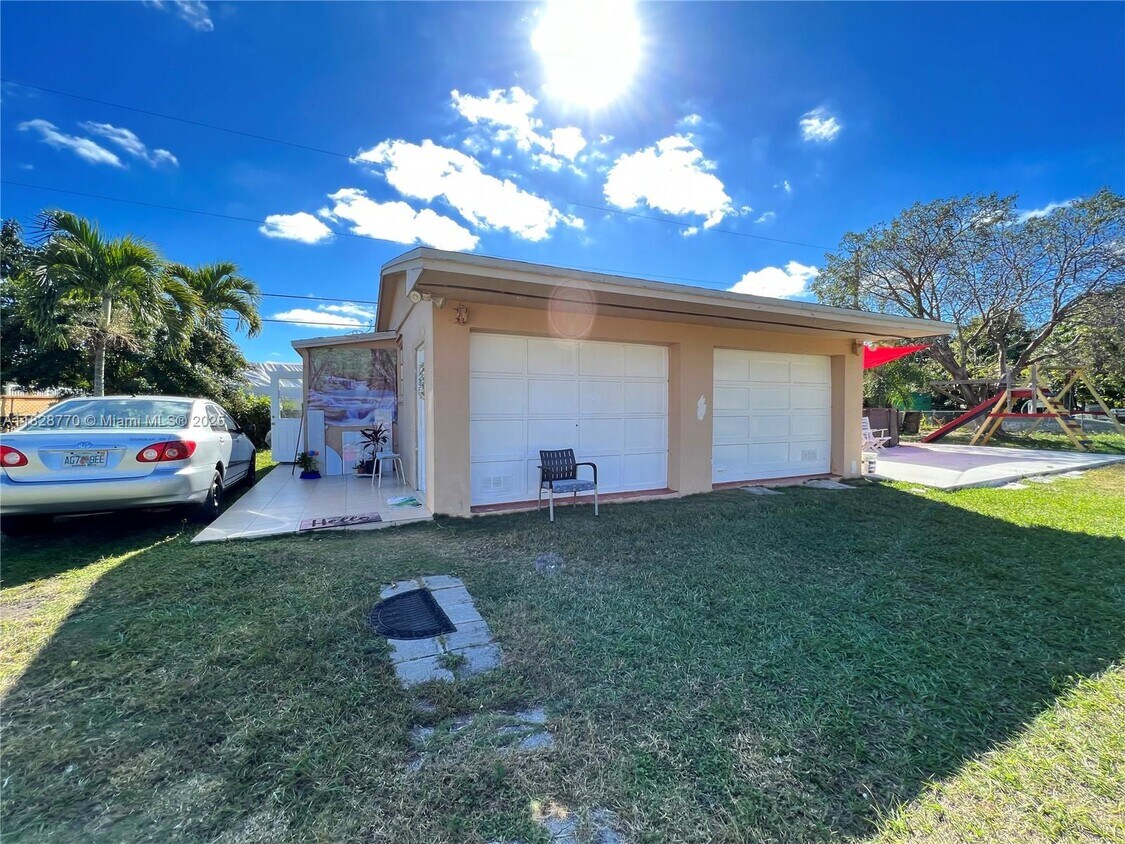 Foto principal - 16980 SW 297th St