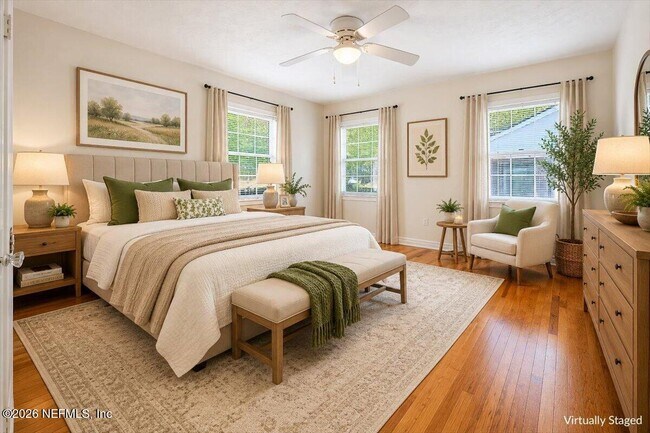 Foto del edificio - 4252 Pinewood Ave