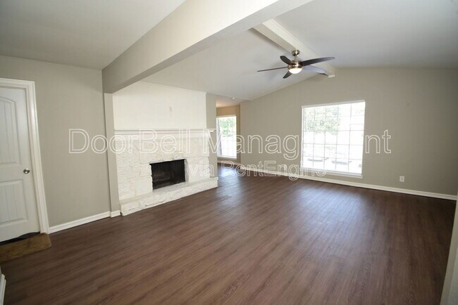 Foto del edificio - 4316 E 67th St