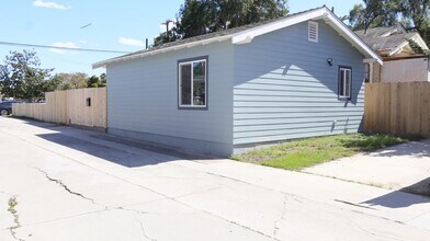 Building Photo - 634 2nd Ave