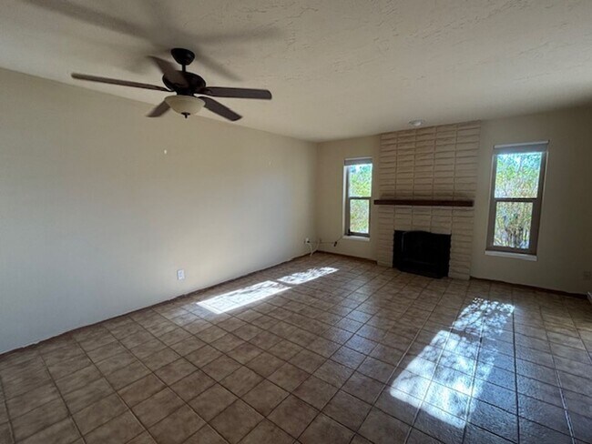 Foto del edificio - 3 Bedroom - 2 Bath Pool Home on the Golf Course