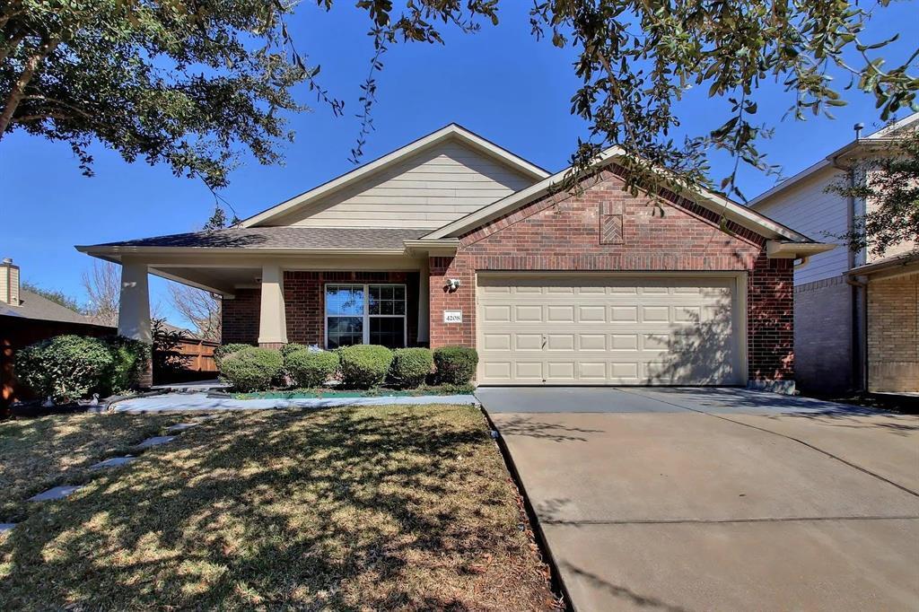 Foto principal - 4208 Rolling Water Dr