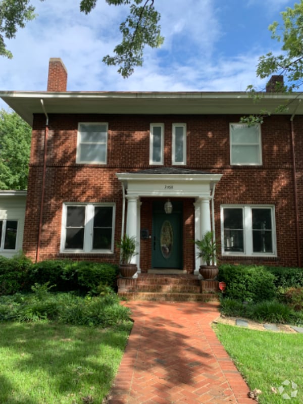 Building Photo - 3768 Fort Ave