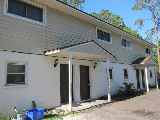 Building Photo - 6417 SW 9th Ave