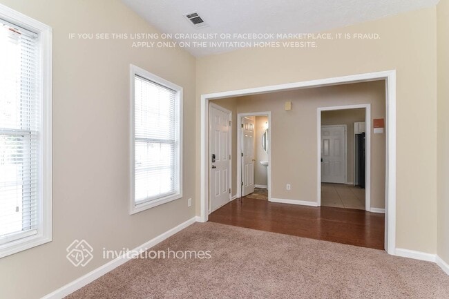 Building Photo - 548 Bellingham Dr