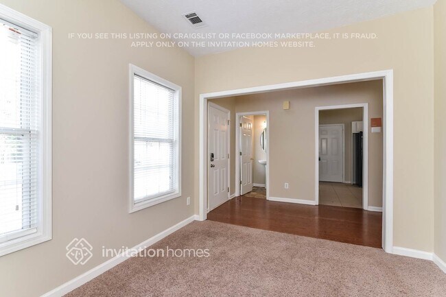 Foto del edificio - 548 Bellingham Dr