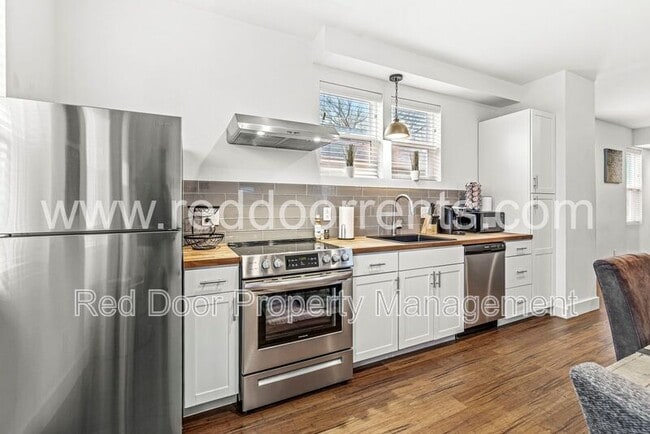 Foto del edificio - 1619 N Tacoma Ave