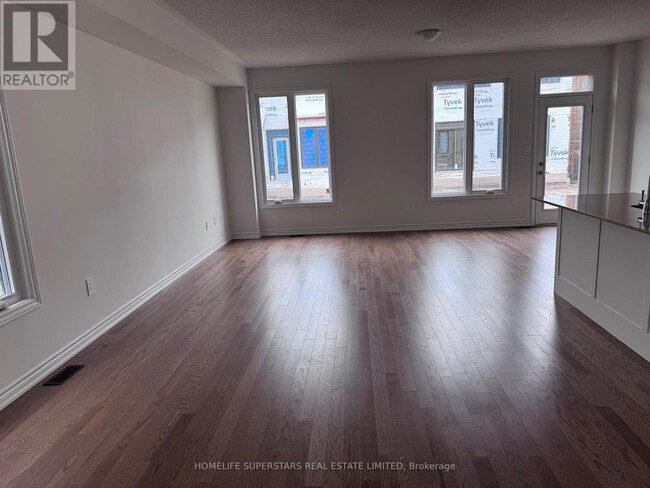 Building Photo - 291 Bergamot Ave