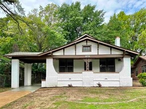 Building Photo - 1151 Tanglewood St