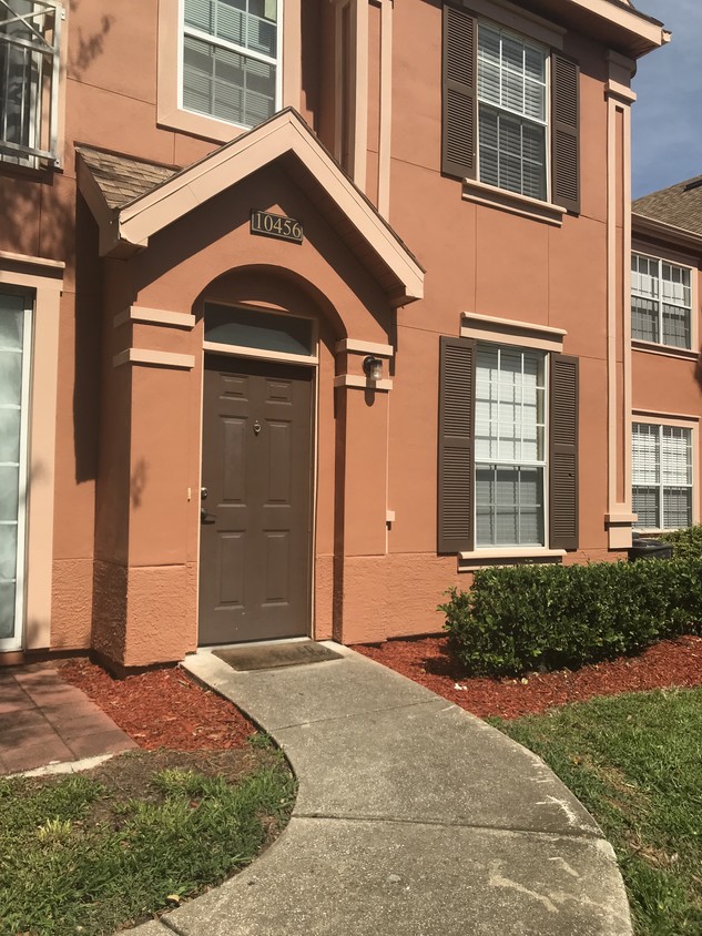 Foto principal - 10456 White Lake Ct