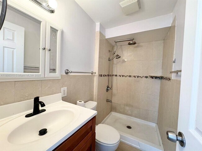 Foto del edificio - 3761 NW 1st St