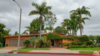 Building Photo - 5803 Wooster Ave