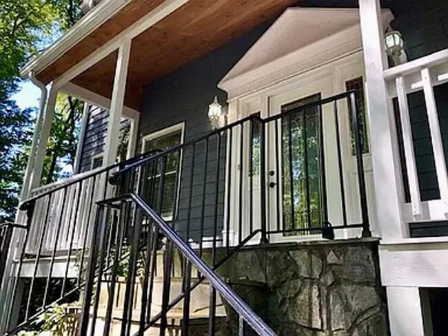 Building Photo - Spacious 3100 sq ft 3 bedroom 2 bath home on over 1.5 acres in Oak Ridge, NC