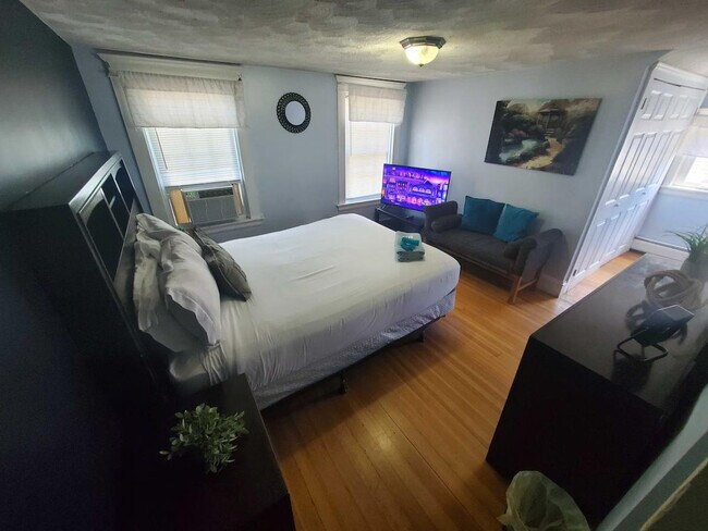 Foto del edificio - 55 Mapleton St