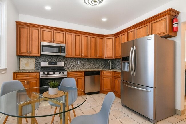 Foto del edificio - 1402 8th St