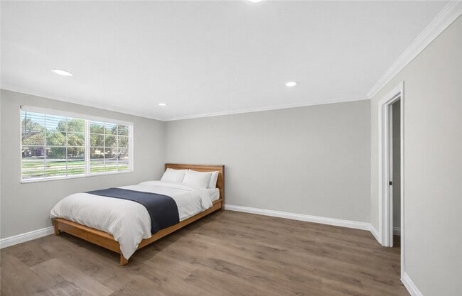 Building Photo - 4751 Saint Andrews Ave
